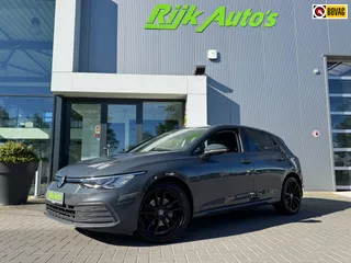Volkswagen Golf 1.5 eTSI Style * Camera * Trekhaak * Sfeerverlichting