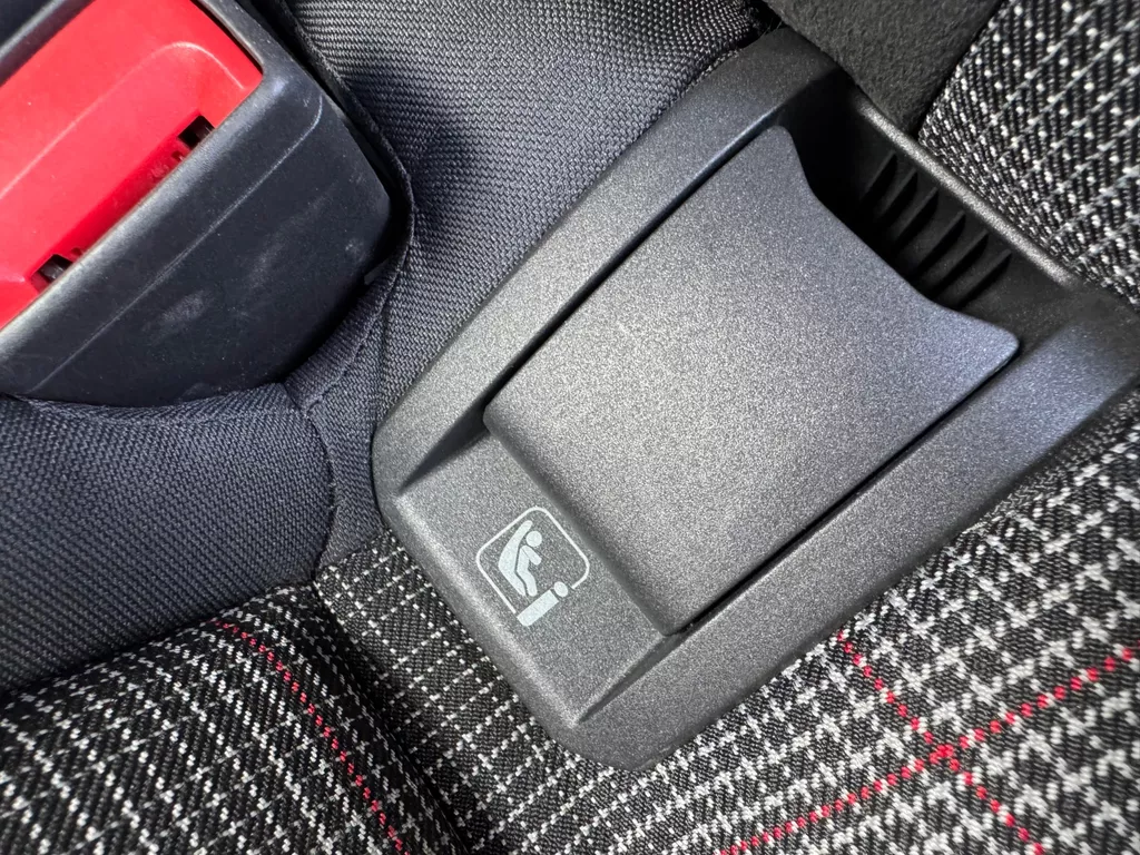 Volkswagen Golf 2.0 TSI GTI * Camera * Stoel + Stuur Verwarming * Carplay * IQ Light Volkswagen Golf 2.0 TSI GTI * Camera * Stoel + Stuur Verwarming * Carplay * IQ Light