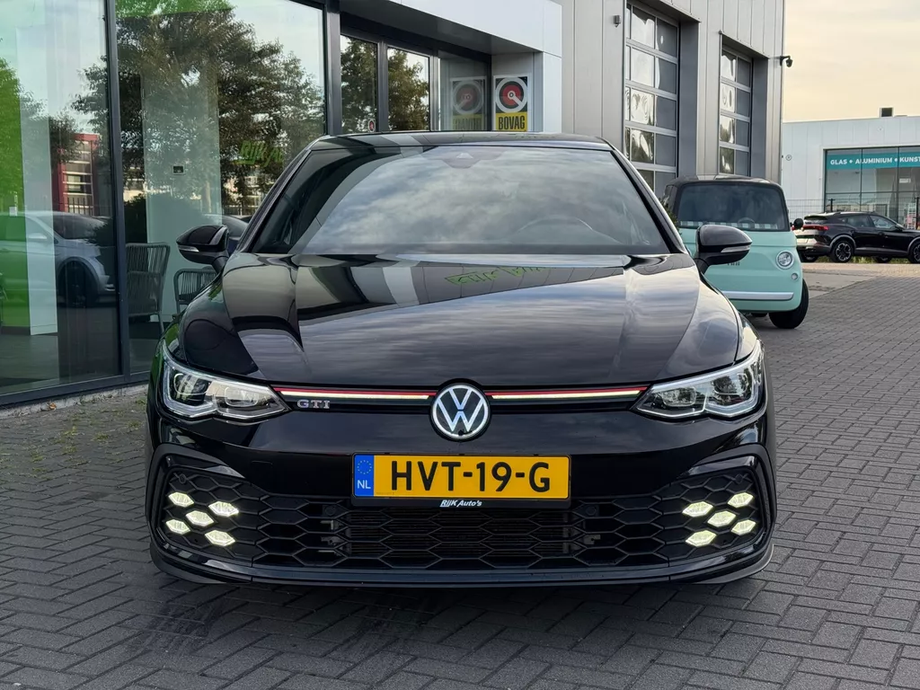 Volkswagen Golf 2.0 TSI GTI * Camera * Stoel + Stuur Verwarming * Carplay * IQ Light Volkswagen Golf 2.0 TSI GTI * Camera * Stoel + Stuur Verwarming * Carplay * IQ Light