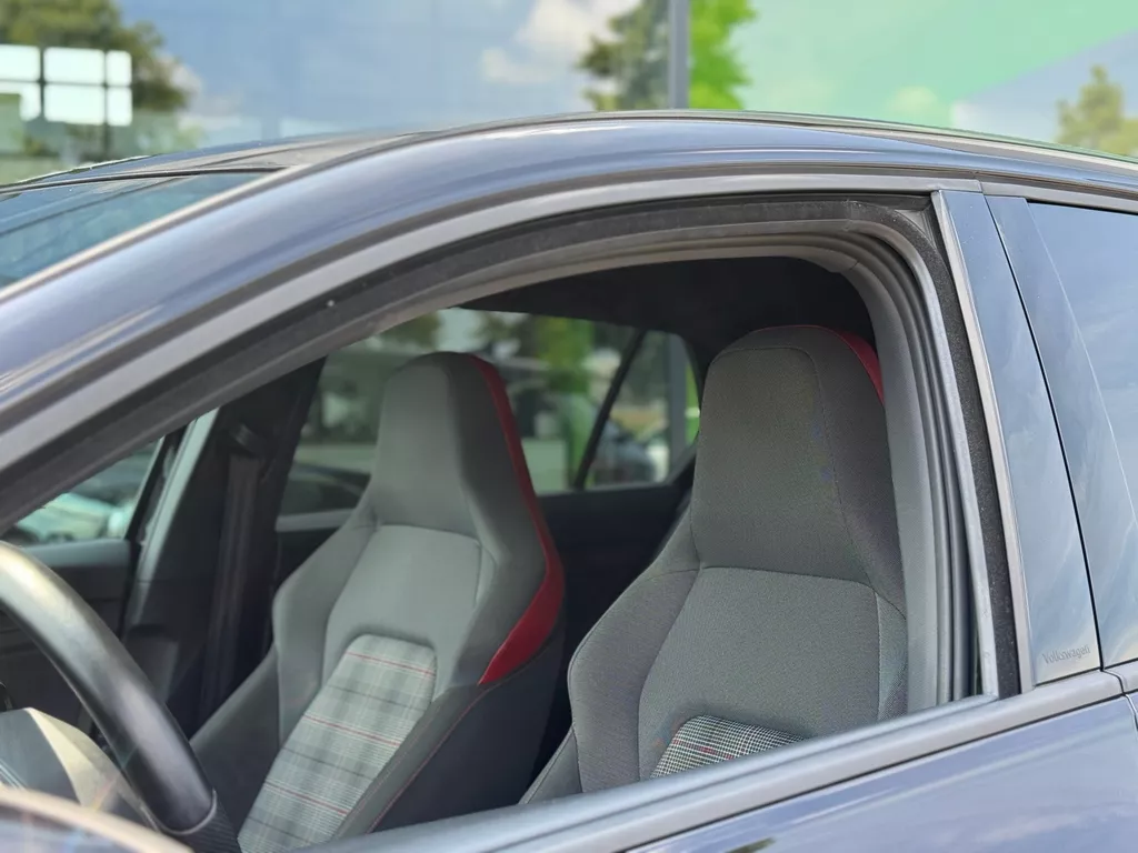 Volkswagen Golf 2.0 TSI GTI * Camera * Stoel + Stuur Verwarming * Carplay * IQ Light Volkswagen Golf 2.0 TSI GTI * Camera * Stoel + Stuur Verwarming * Carplay * IQ Light