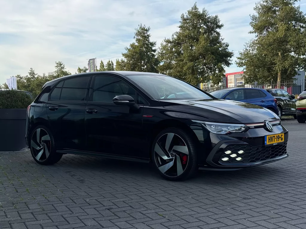 Volkswagen Golf 2.0 TSI GTI * Camera * Stoel + Stuur Verwarming * Carplay * IQ Light Volkswagen Golf 2.0 TSI GTI * Camera * Stoel + Stuur Verwarming * Carplay * IQ Light