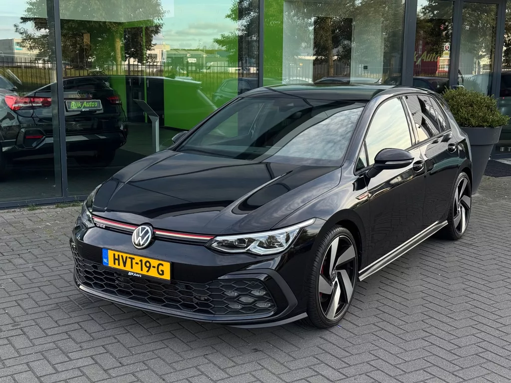 Volkswagen Golf 2.0 TSI GTI * Camera * Stoel + Stuur Verwarming * Carplay * IQ Light Volkswagen Golf 2.0 TSI GTI * Camera * Stoel + Stuur Verwarming * Carplay * IQ Light
