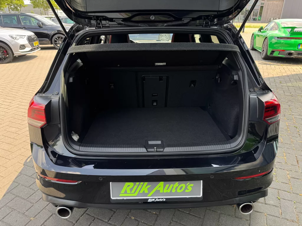 Volkswagen Golf 2.0 TSI GTI * Camera * Stoel + Stuur Verwarming * Carplay * IQ Light Volkswagen Golf 2.0 TSI GTI * Camera * Stoel + Stuur Verwarming * Carplay * IQ Light