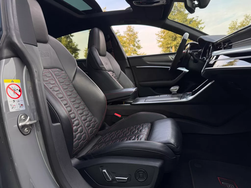 Audi A7 Sportback 4.0 TFSI RS 7 quattro * Nardo * Pano * Laser Audi A7 Sportback 4.0 TFSI RS 7 quattro * Nardo * Pano * Laser