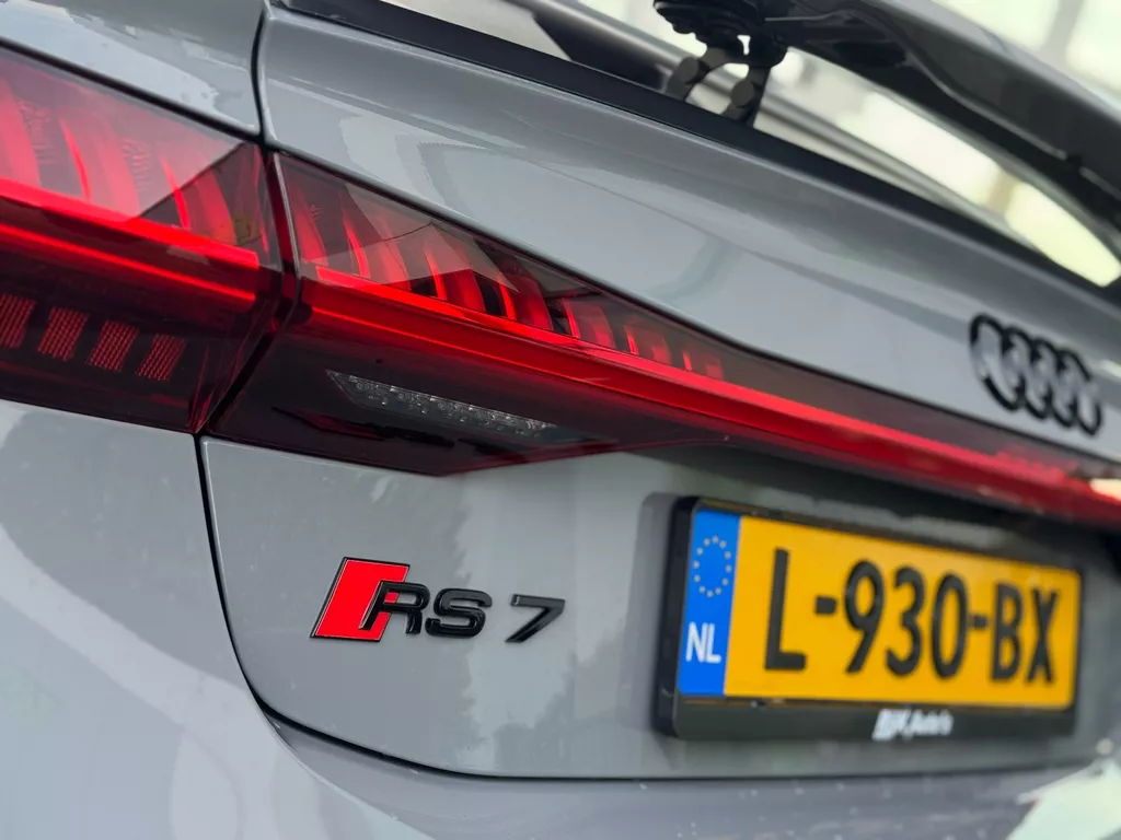 Audi A7 Sportback 4.0 TFSI RS 7 quattro * Nardo * Pano * Laser Audi A7 Sportback 4.0 TFSI RS 7 quattro * Nardo * Pano * Laser