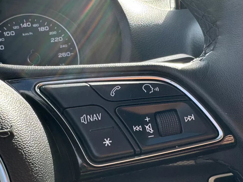 Audi Q2 35 TFSI S-Line * Camera * Keyless * Stoelverwarming Audi Q2 35 TFSI S-Line * Camera * Keyless * Stoelverwarming