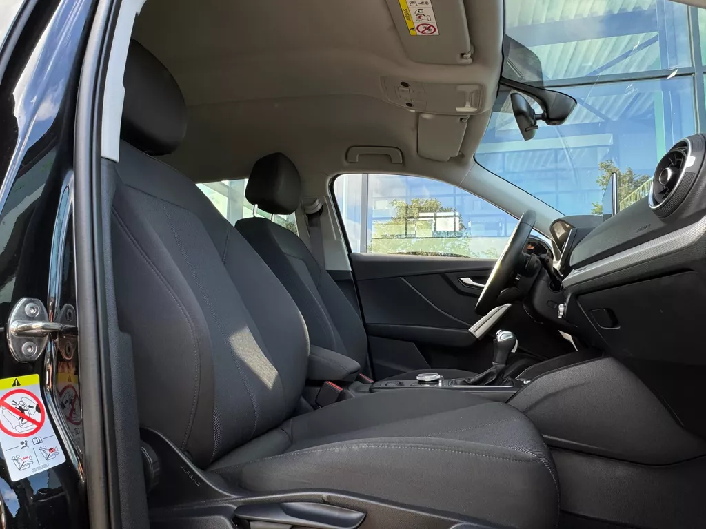 Audi Q2 35 TFSI S-Line * Camera * Keyless * Stoelverwarming Audi Q2 35 TFSI S-Line * Camera * Keyless * Stoelverwarming