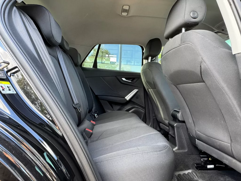 Audi Q2 35 TFSI S-Line * Camera * Keyless * Stoelverwarming Audi Q2 35 TFSI S-Line * Camera * Keyless * Stoelverwarming