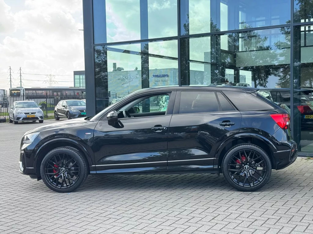 Audi Q2 35 TFSI S-Line * Camera * Keyless * Stoelverwarming Audi Q2 35 TFSI S-Line * Camera * Keyless * Stoelverwarming