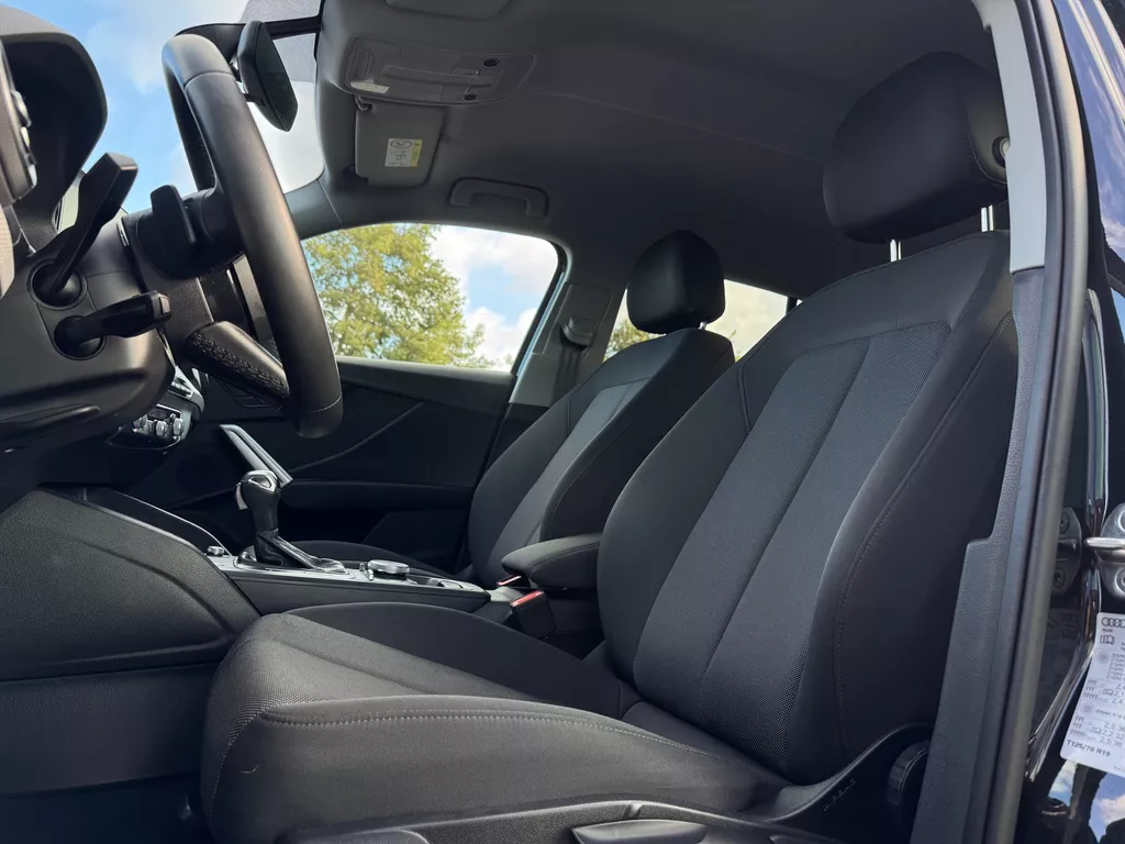 Audi Q2 35 TFSI S-Line * Camera * Keyless * Stoelverwarming Audi Q2 35 TFSI S-Line * Camera * Keyless * Stoelverwarming