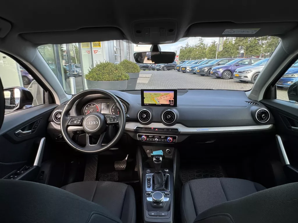 Audi Q2 35 TFSI S-Line * Camera * Keyless * Stoelverwarming Audi Q2 35 TFSI S-Line * Camera * Keyless * Stoelverwarming