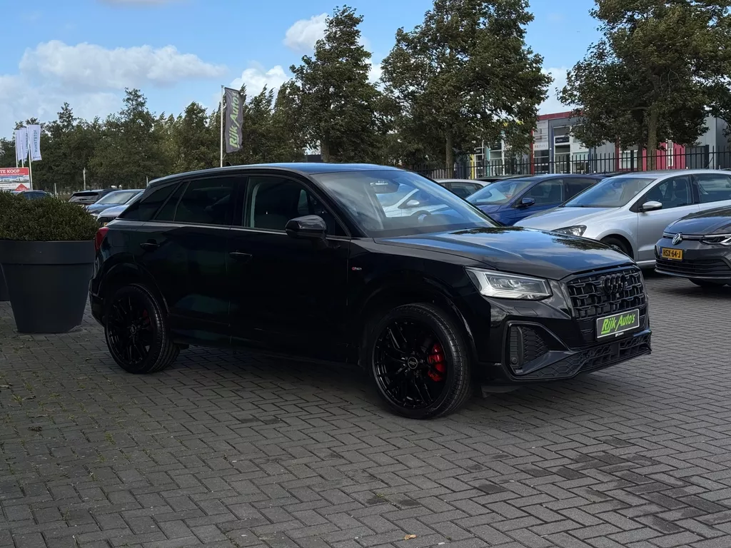 Audi Q2 35 TFSI S-Line * Camera * Keyless * Stoelverwarming Audi Q2 35 TFSI S-Line * Camera * Keyless * Stoelverwarming