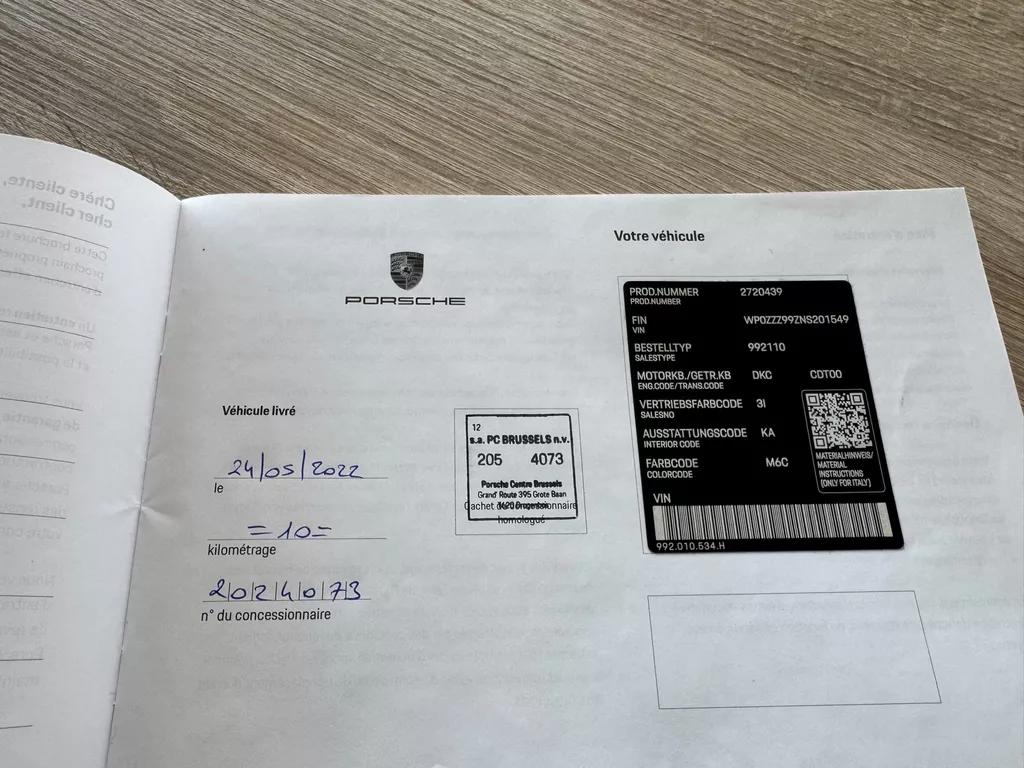 Porsche 992 911 3.0 Carrera * Aerokit * Spyder wheels 21 Porsche 992 911 3.0 Carrera * Aerokit * Spyder wheels 21