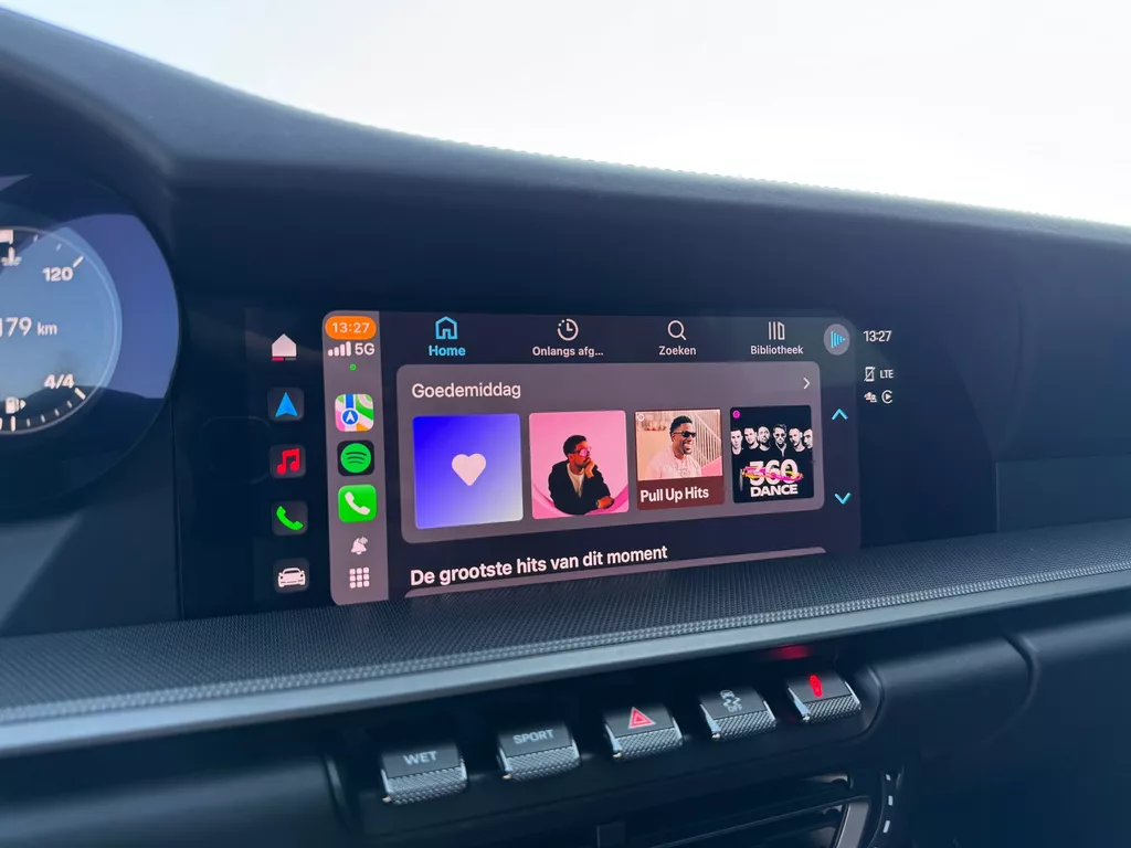 Porsche 992 911 3.0 Carrera * Aerokit * Spyder wheels 21 Porsche 992 911 3.0 Carrera * Aerokit * Spyder wheels 21