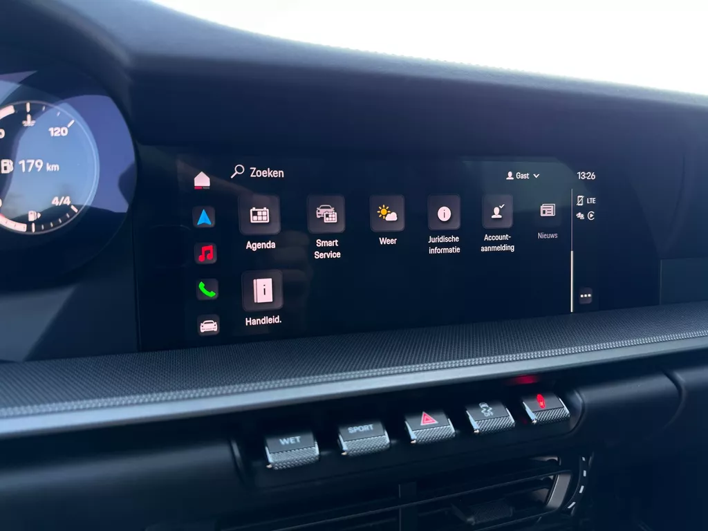 Porsche 992 911 3.0 Carrera * Aerokit * Spyder wheels 21 Porsche 992 911 3.0 Carrera * Aerokit * Spyder wheels 21