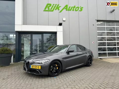 Alfa Romeo Giulia * Veloce pack * Stoel + Stuur verwarming* 100% Onderhouden *