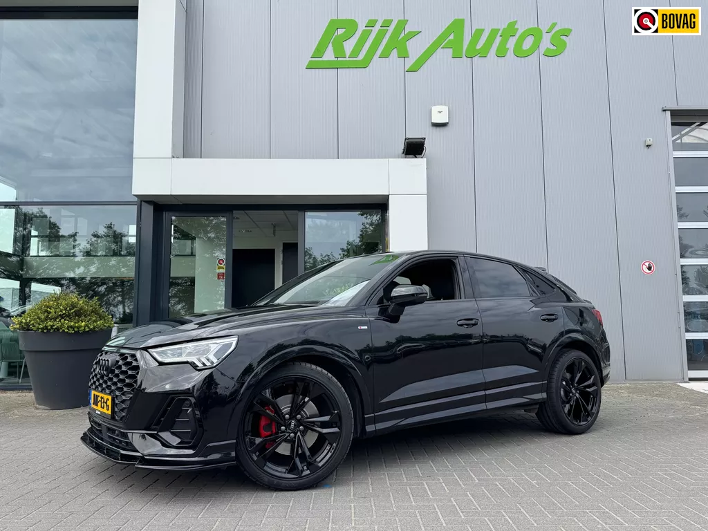 Audi Q3 SPORTBACK 45 TFSI quattro S-Line * Pano * Black Pack * trekhaak