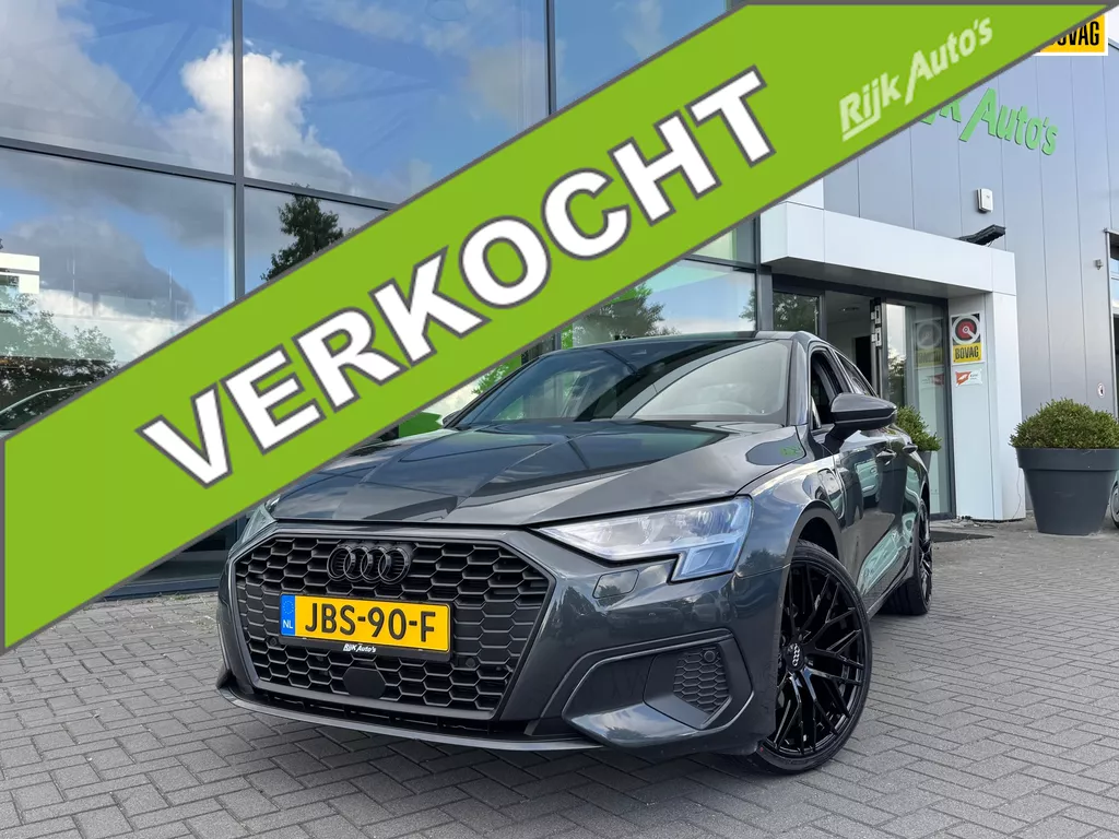 Audi A3 Sportback 40 TFSI e Edition * Stoelverwarming * Camera * Adaptive Cruise Control