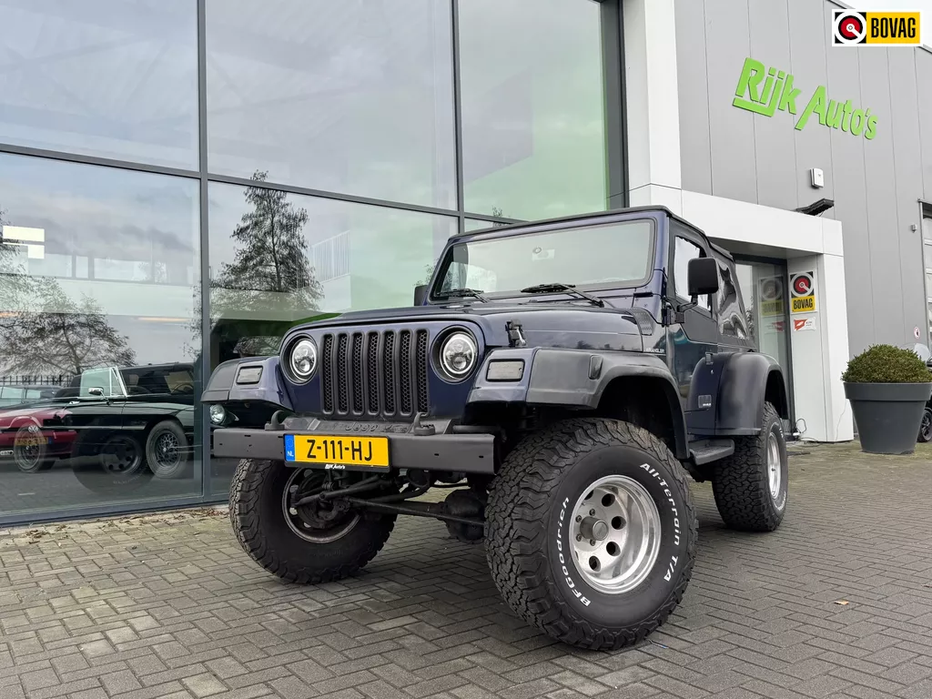 Jeep Wrangler 2.5i Softtop + Hardtop