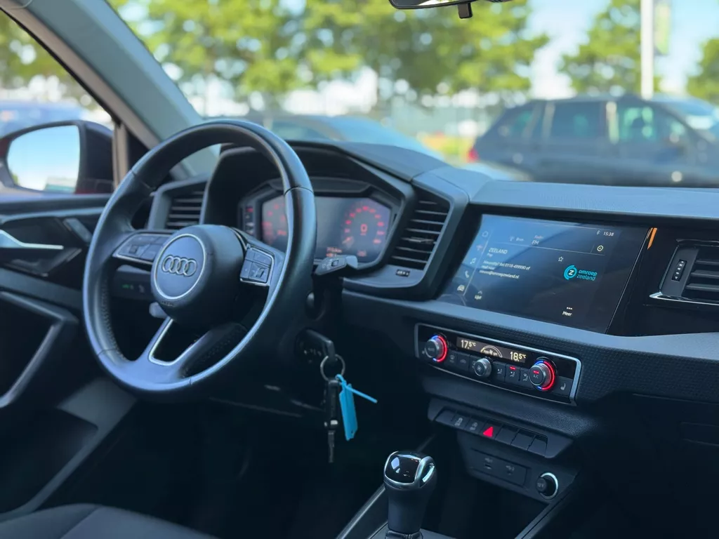 Audi A1 Sportback 30 TFSI * Led * Stoelverwarming * PDC * Virtual Cockpit Audi A1 Sportback 30 TFSI * Led * Stoelverwarming * PDC * Virtual Cockpit